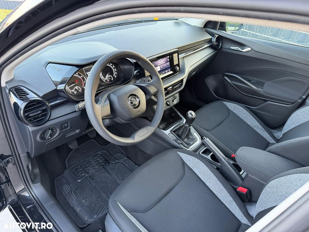 Skoda Fabia - 10