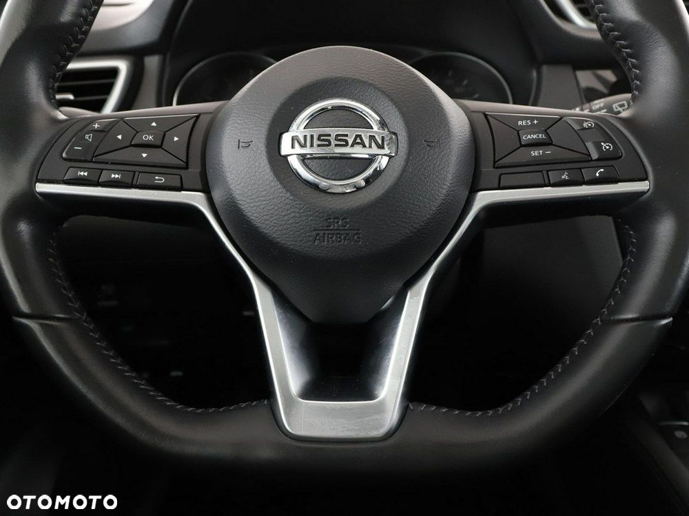 Nissan Qashqai 1.3 DIG-T DCT N-CONNECTA - 22