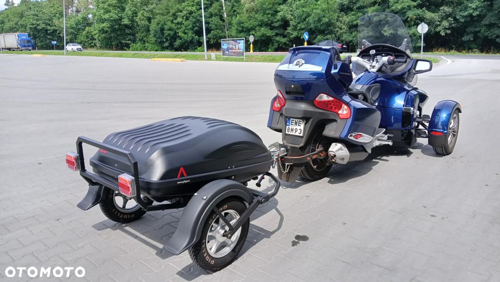 Can-Am Spyder - 3