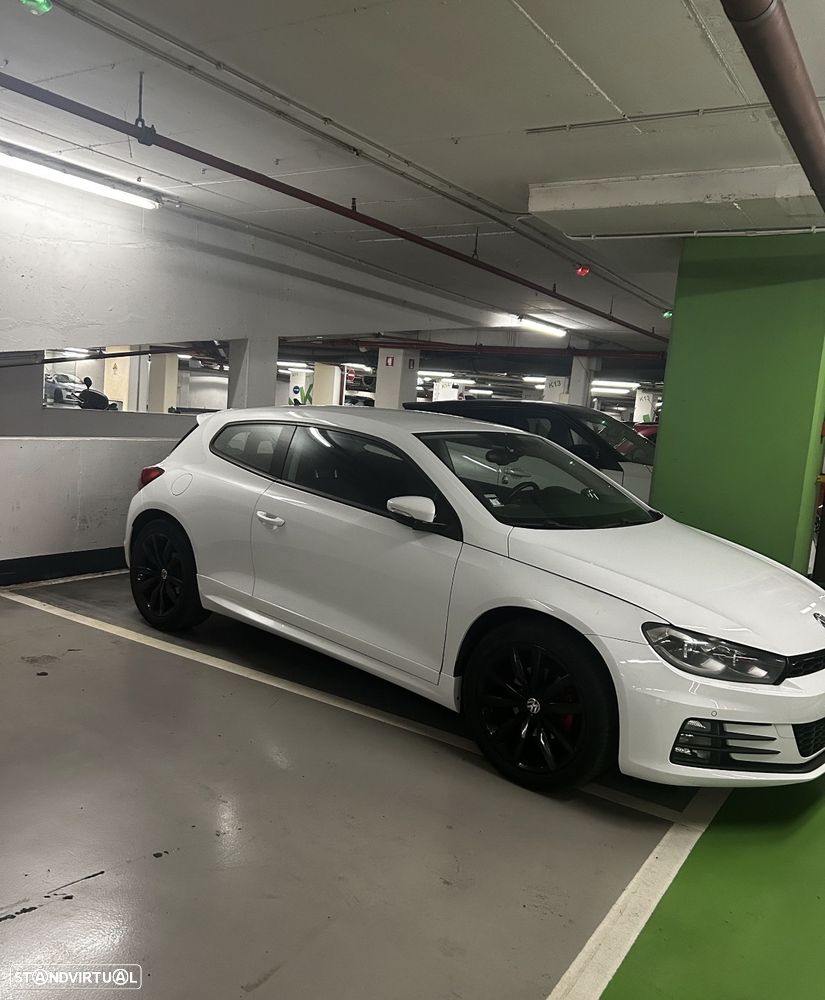 VW Scirocco 2.0 TDI Sport DSG - 10