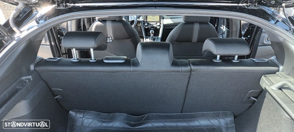 Honda Civic 1.0 i-VTEC Elegance Navi - 22