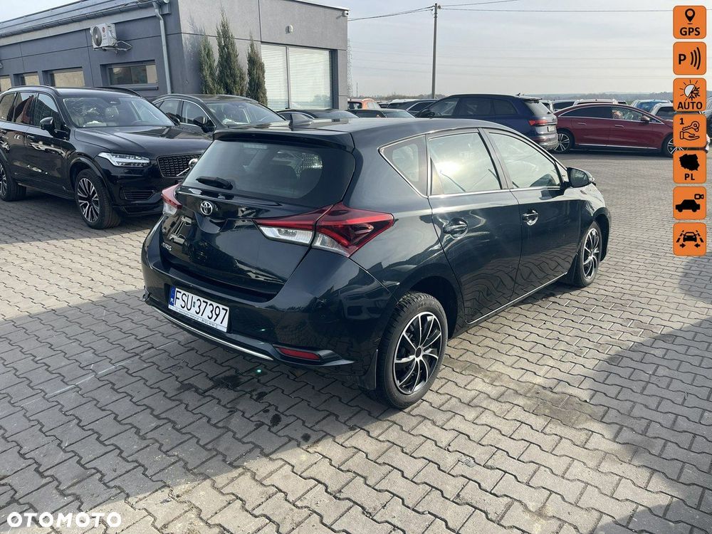 Toyota Auris 1.6 Travel - 1