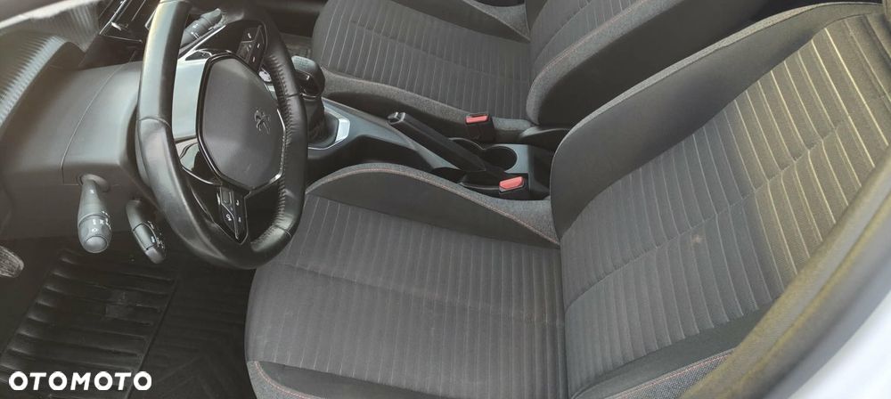 Peugeot 208 PureTech 75 Allure - 16