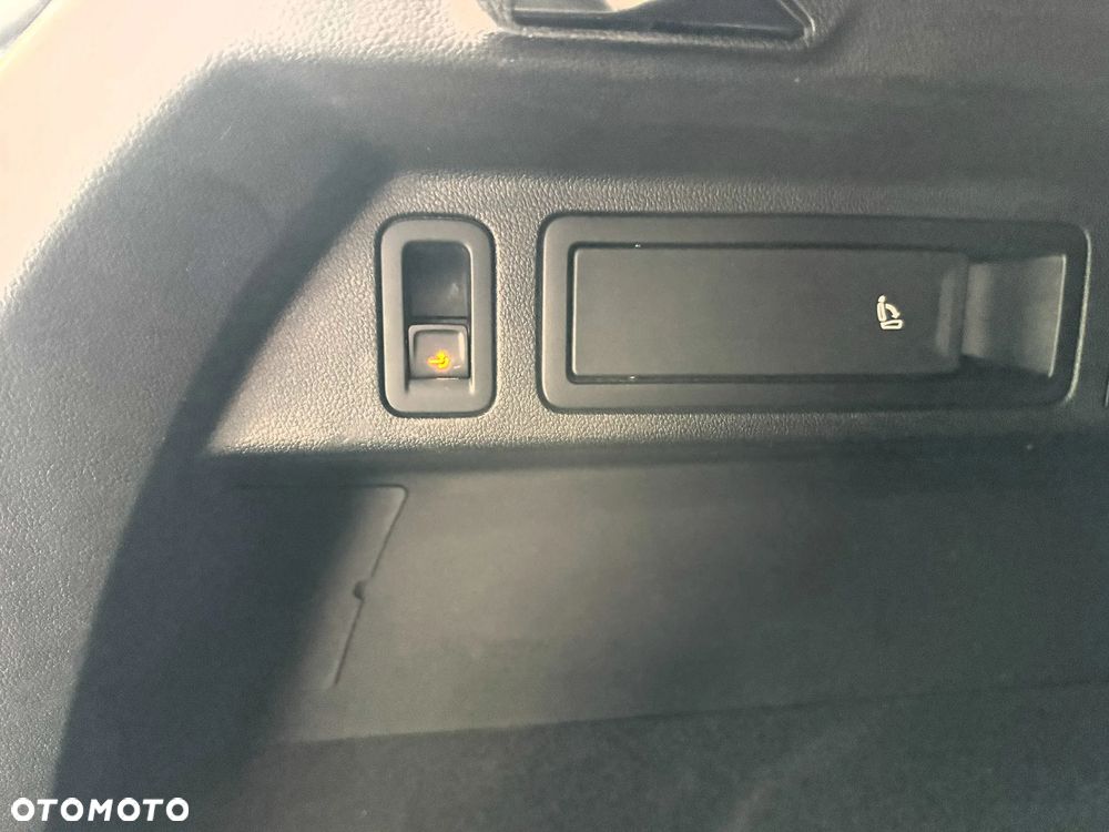 Volkswagen Tiguan 2.0 TDI SCR 4Mot Elegance DSG - 40