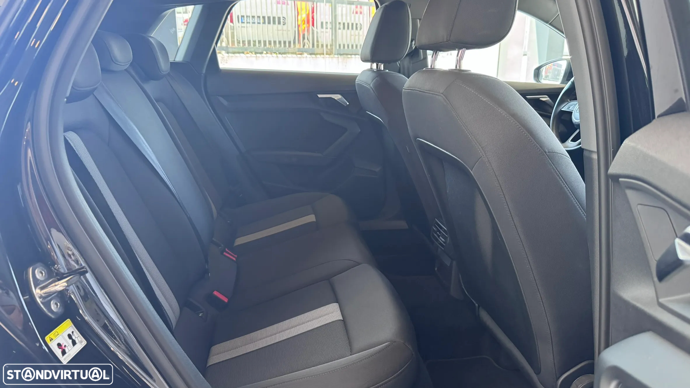 Audi A3 Sportback 30 TFSI Advanced S tronic - 5
