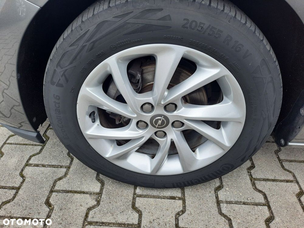 Opel Astra 1.4 T Dynamic - 23
