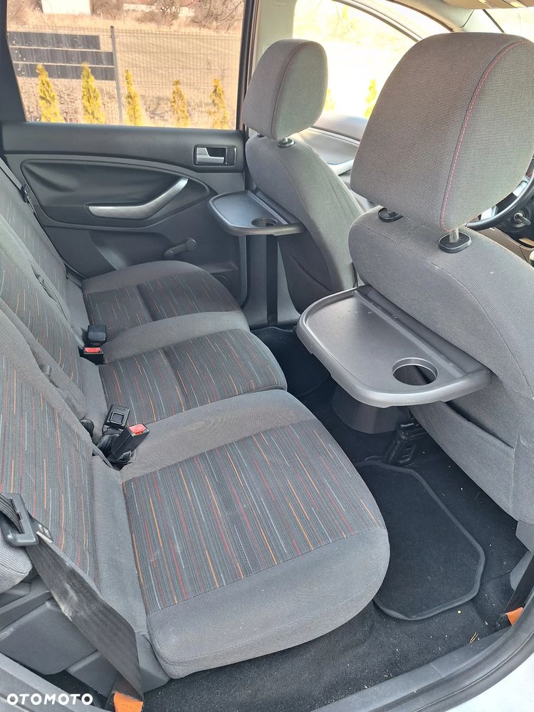 Ford C-MAX - 16