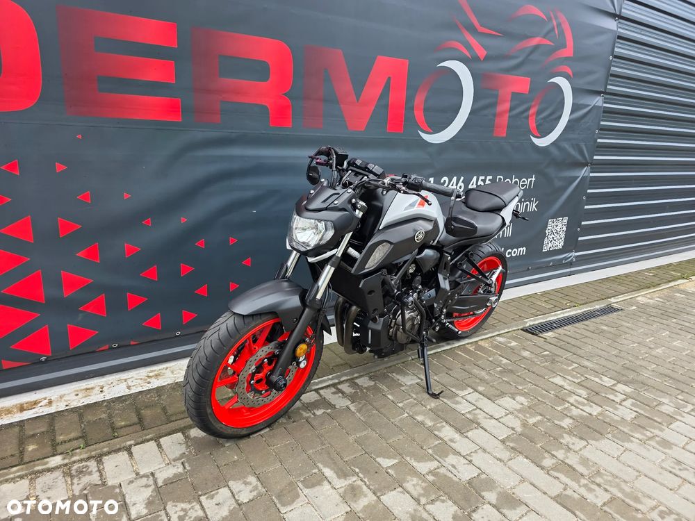 Yamaha MT - 33
