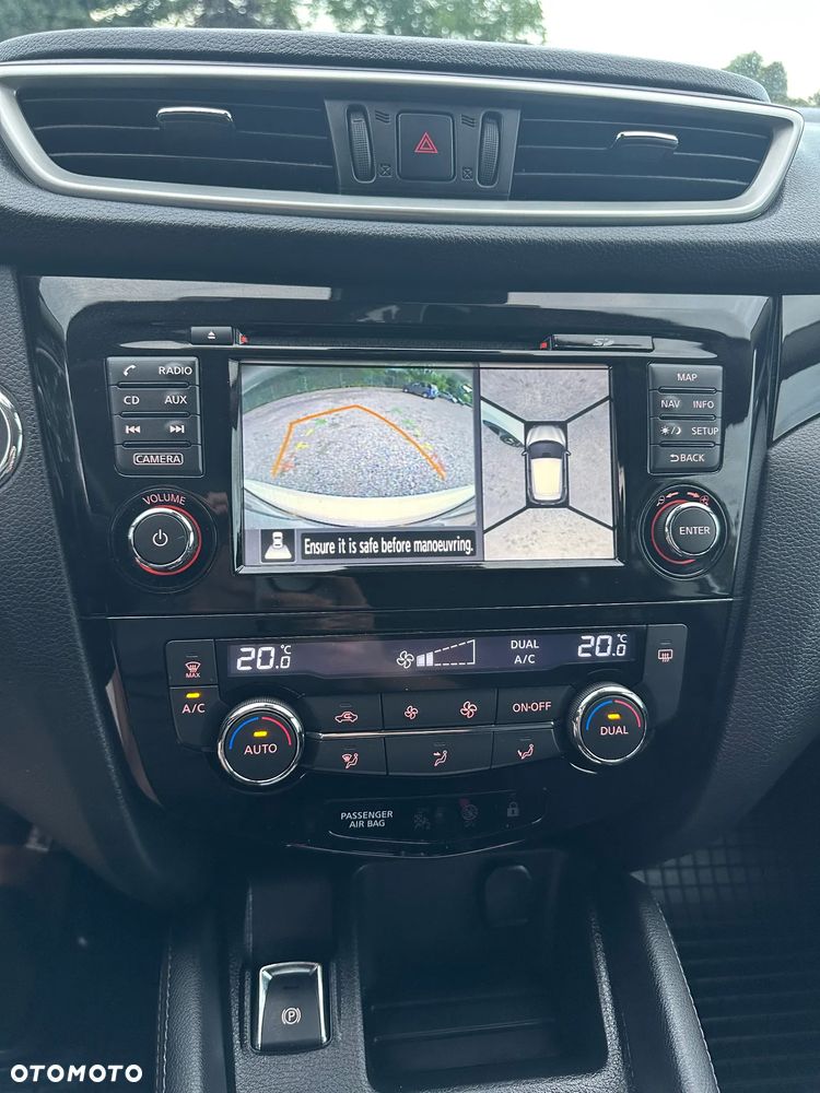 Nissan Qashqai 1.2 DIG-T Xtronic TEKNA - 4