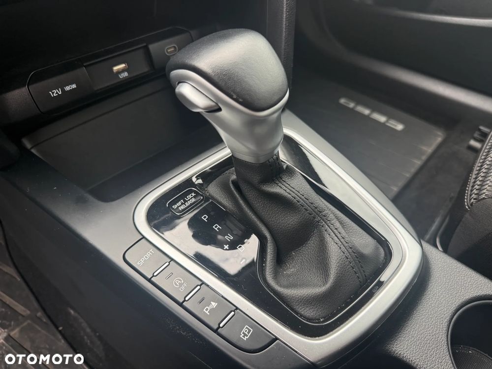 Kia Ceed 1.5 T-GDI M DCT - 10