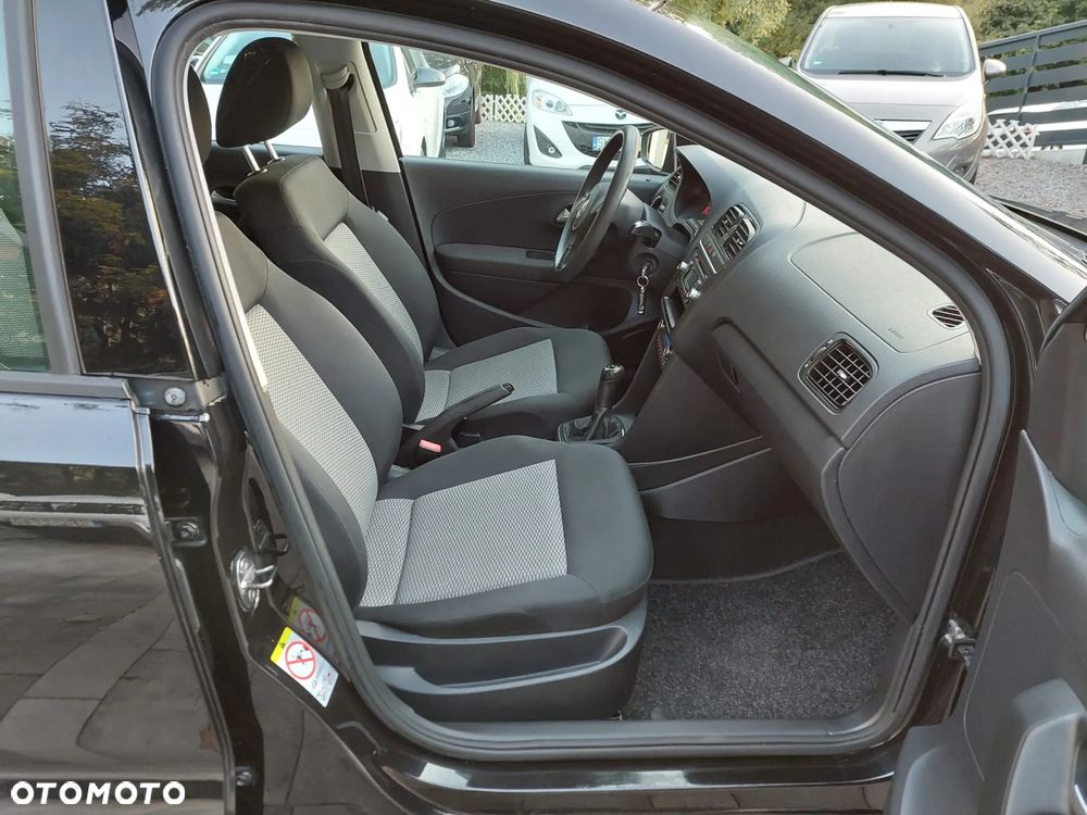 Volkswagen Polo - 23