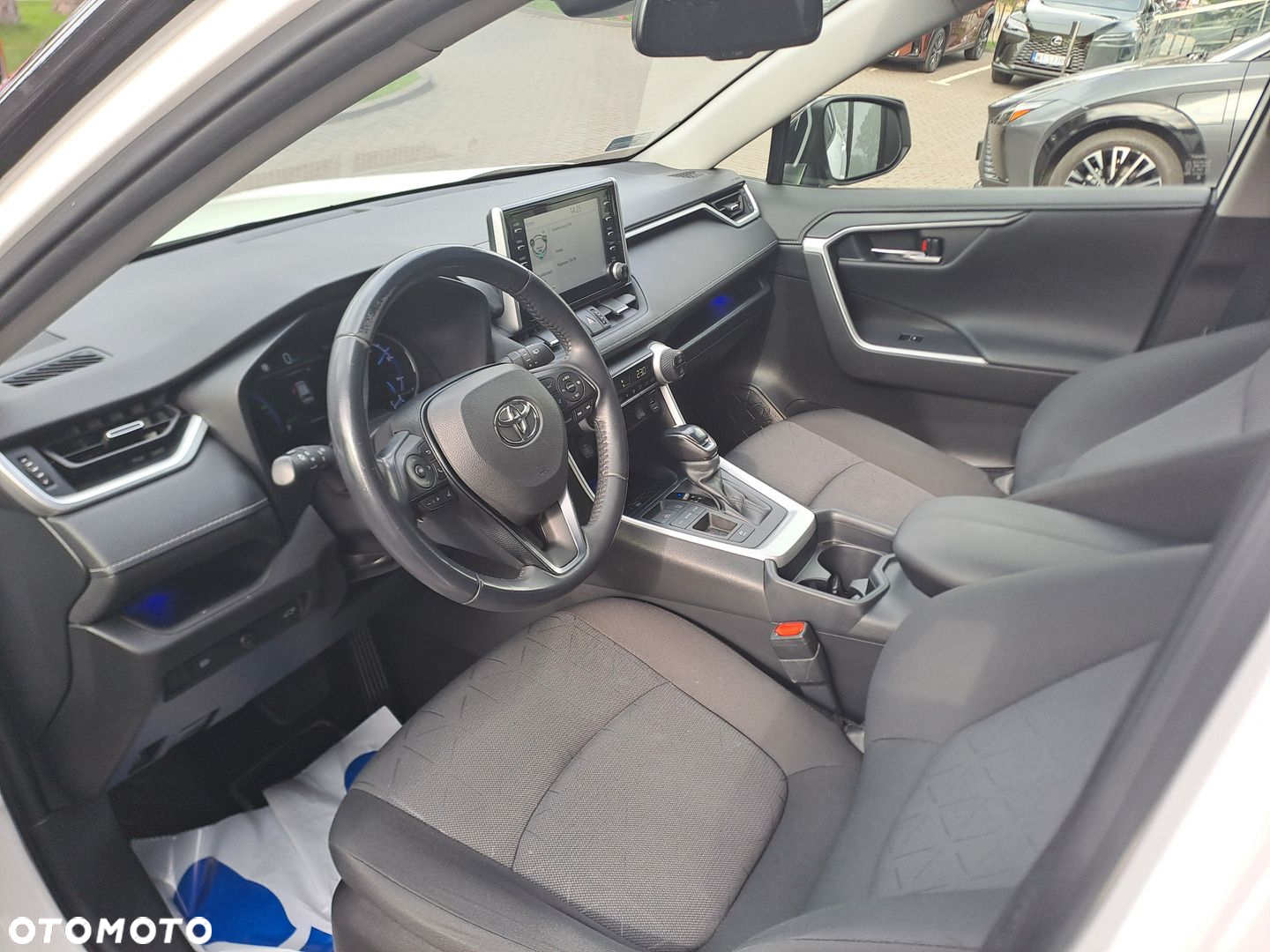 Toyota RAV4 - 7