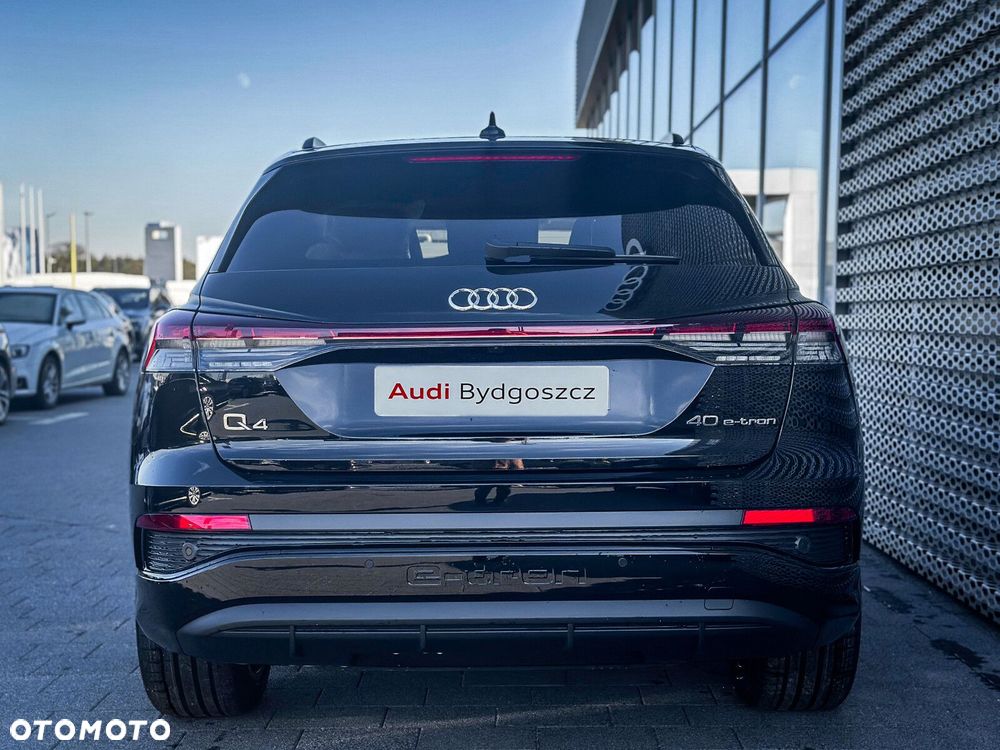 Audi Q4 e-tron - 7