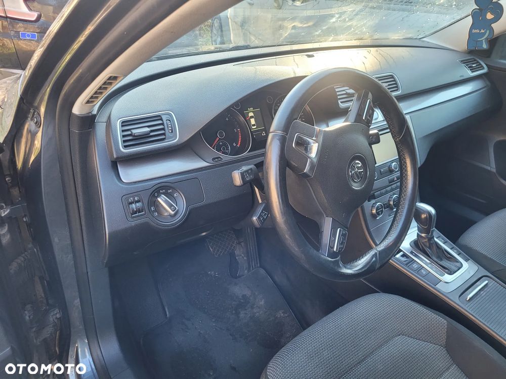 Volkswagen Passat - 7