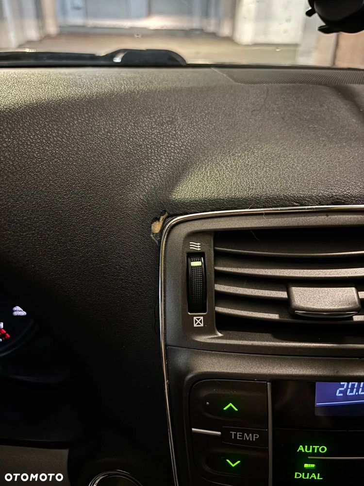 Lexus IS 220 D Prestige - 8