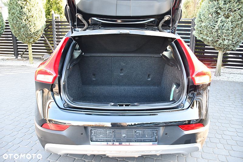 Volvo V40 Cross Country D2 Momentum - 26