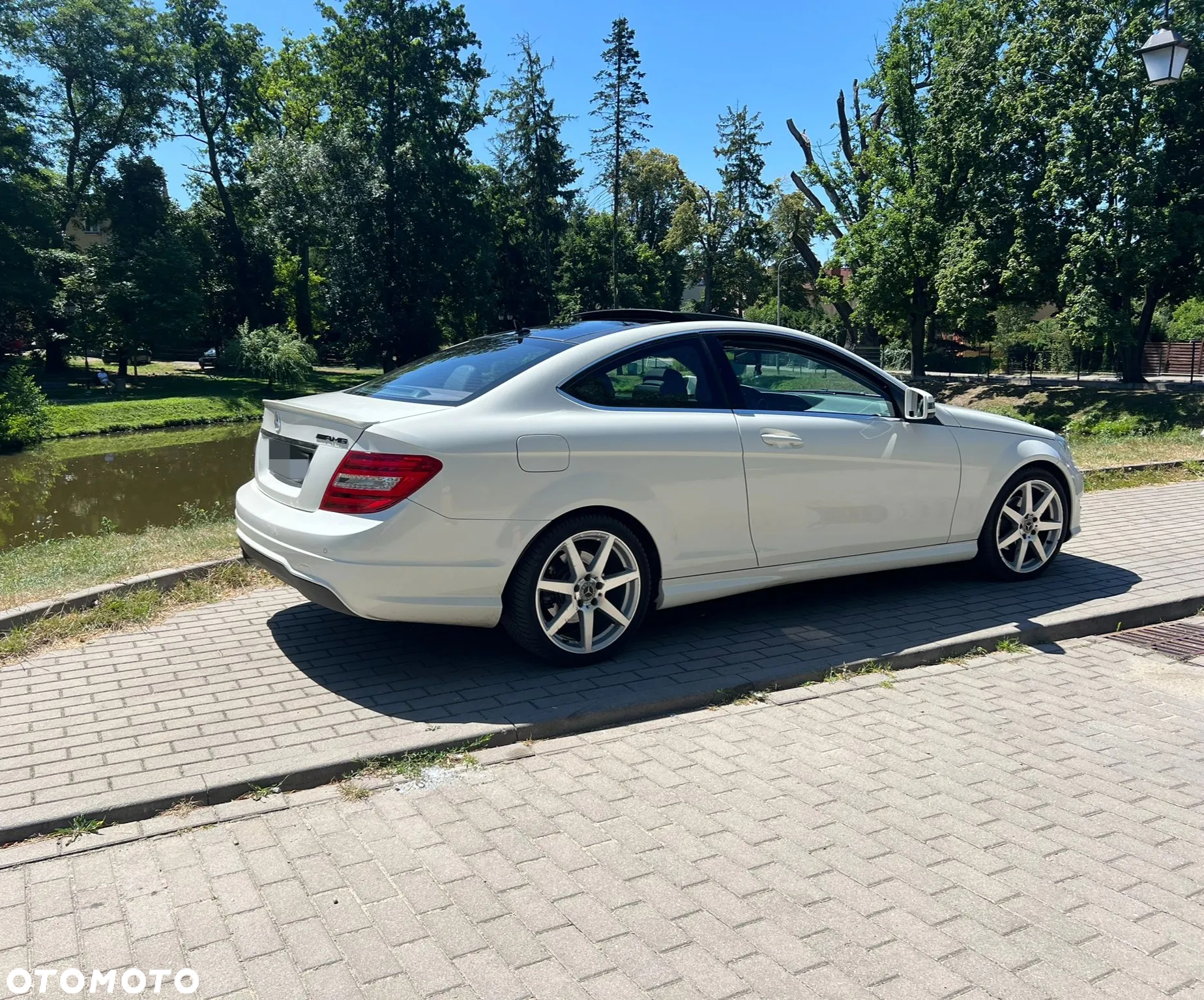 Mercedes-Benz Klasa C 250 Coupe BlueEFFICIENCY 7G-TRONIC Edition 1 - 3