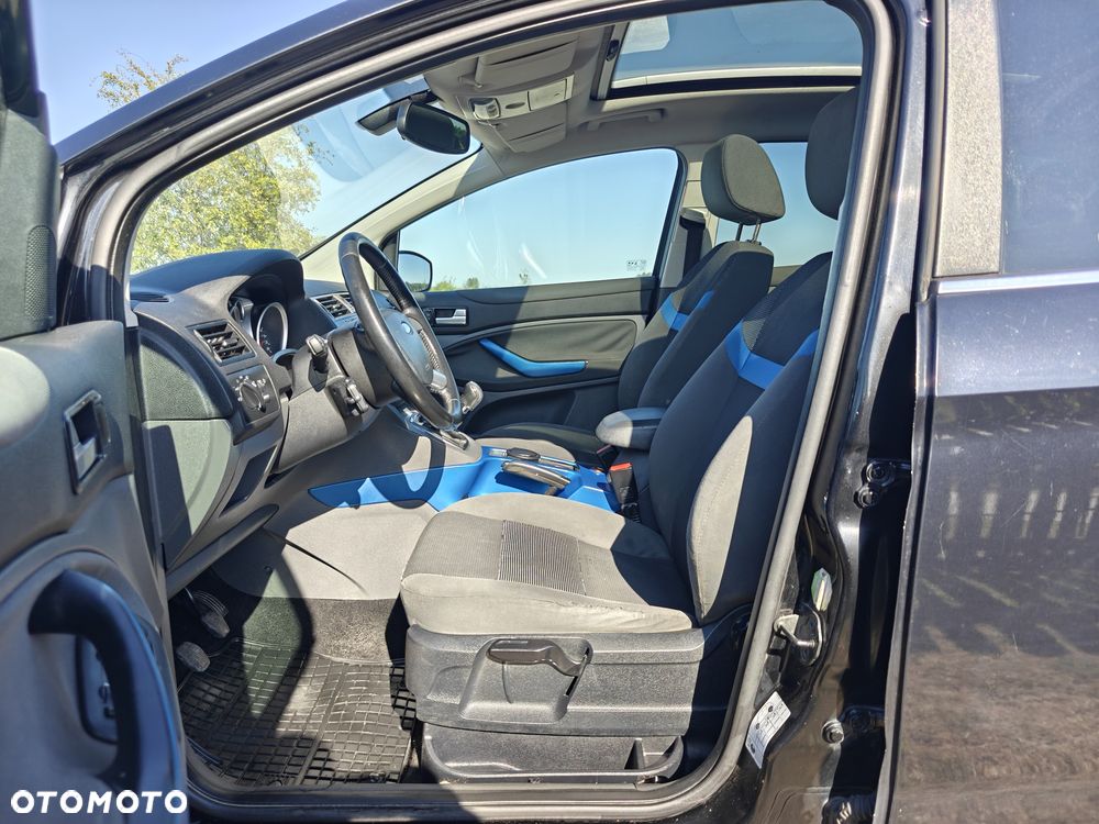 Ford Kuga - 6