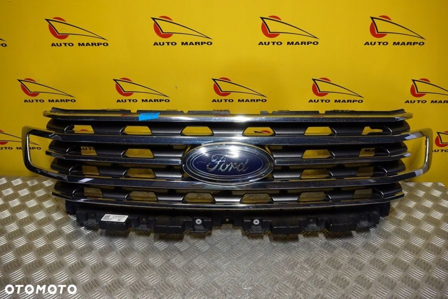 FORD EXPEDITION 2018 - 2021 Atrapa Przód Grill Chrom USA - 2