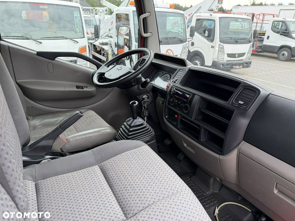 Nissan Cabstar - 25