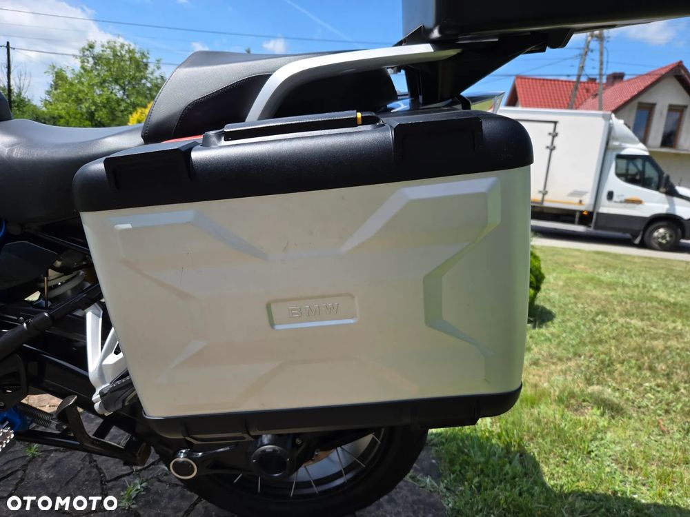BMW R - 22