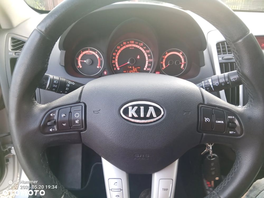 Kia Ceed 1.6 CRDi LX - 12
