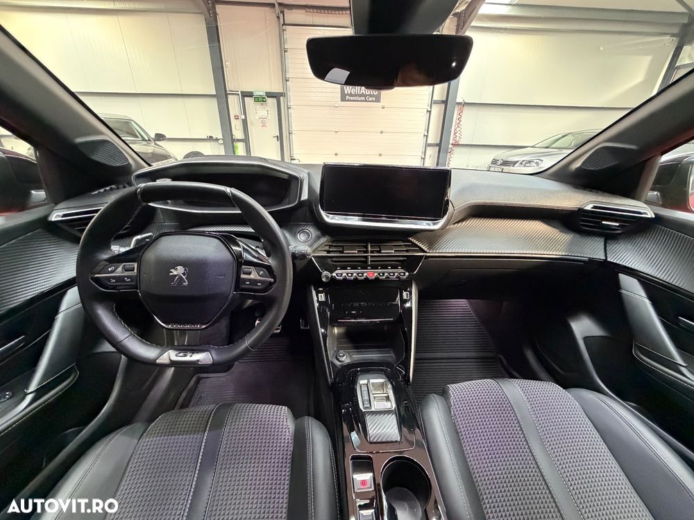 Peugeot 208 1.2 L PureTech STT EAT8 GT Pack - 14