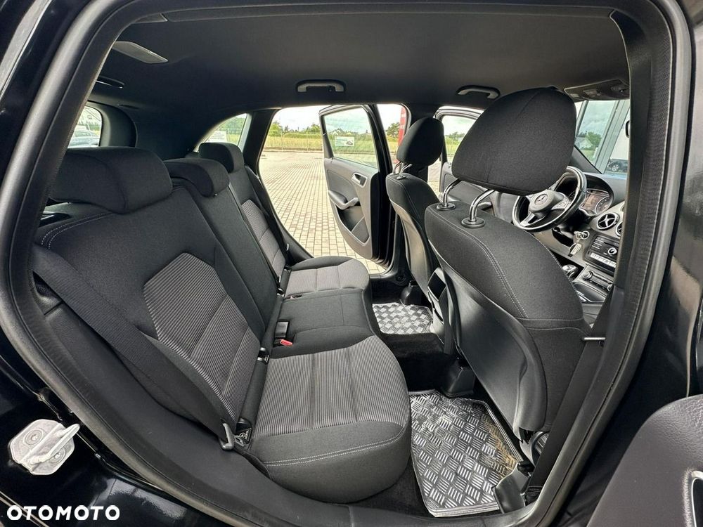 Mercedes-Benz Klasa B 180 Style - 13