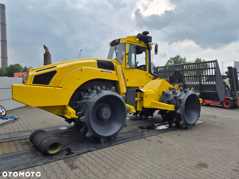 Bomag BC472 RB / KOMPAKTOR ODPADÓW / KOMPAKTOR WYSYPISKOWY 24T / ZGNIATARKA ODPADÓW / MASZYNA DO ZAGĘSZCZANIA ODPADÓW / DO SKŁADOWISK ODPADÓW / SERWISOWANY / 1 WŁ. - 8