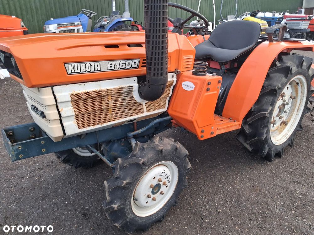 Kubota B1600    4x4 - 4