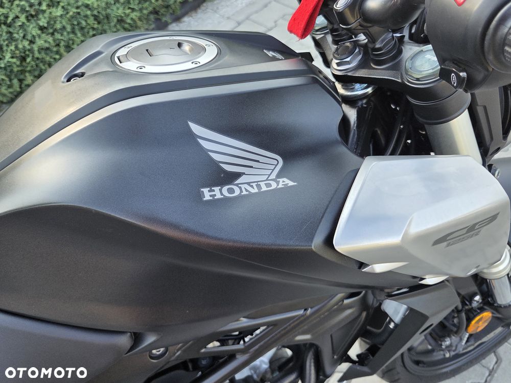 Honda CB - 25