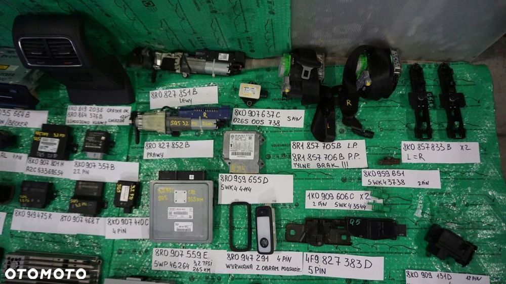 WŁĄCZNIK PRZYCISK ŚWIATEŁ AWARYJNYCH AUDI Q5 3.2 - 3