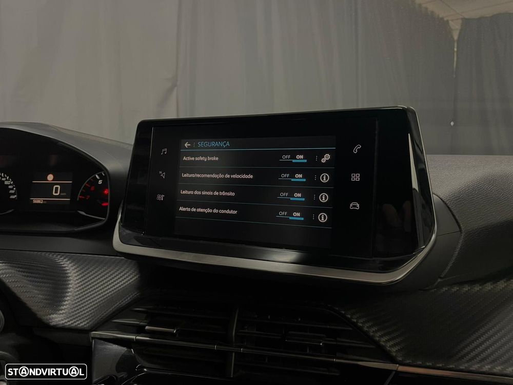 Peugeot 208 1.2 PureTech Active Pack - 19