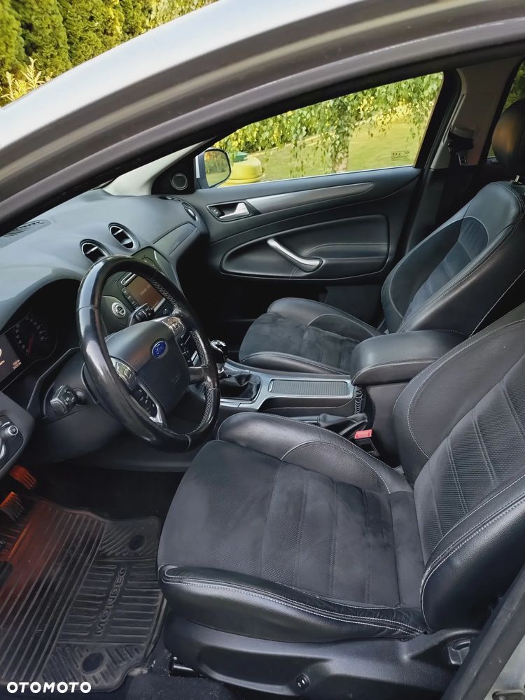 Ford Mondeo 2.0 TDCi Titanium - 12