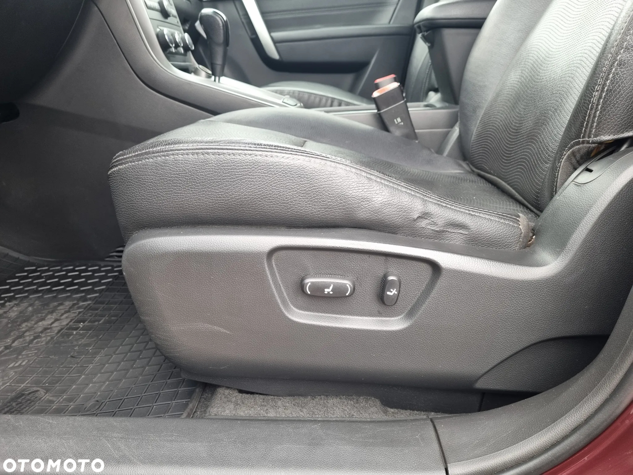 Chevrolet Captiva 2.2 d LTZ - 22