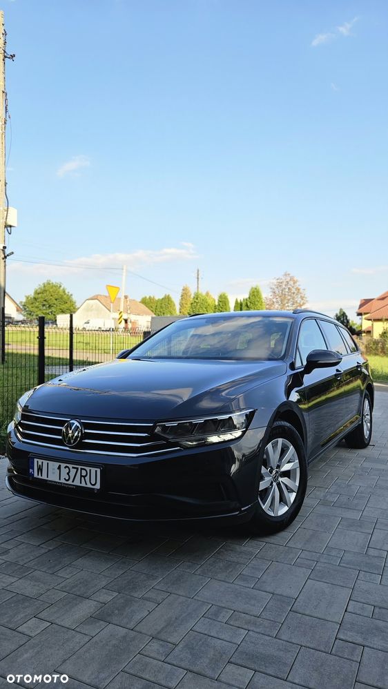 Volkswagen Passat Variant 2.0 TDI EVO Elegance DSG - 2