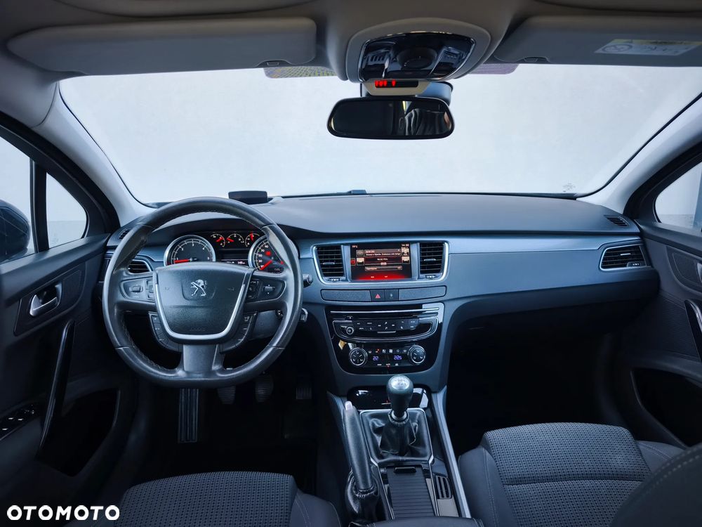 Peugeot 508 HDi FAP 140 Allure - 24