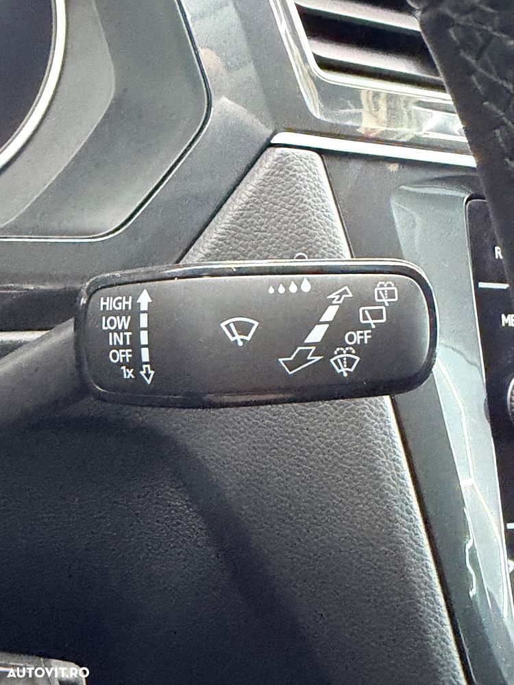 Volkswagen Tiguan ver-2-0-tdi-dsg-elegance - 28
