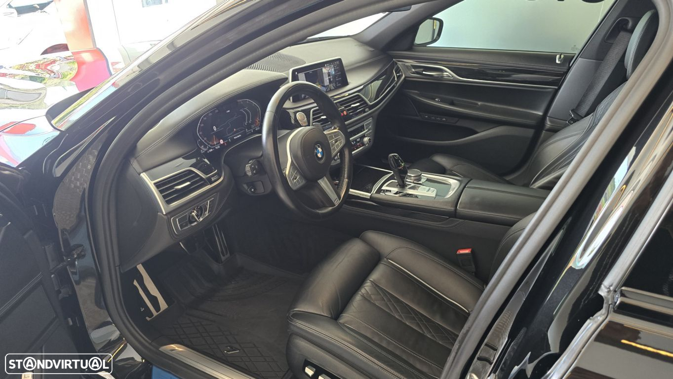 BMW 740 d xDrive Pack M Auto - 34
