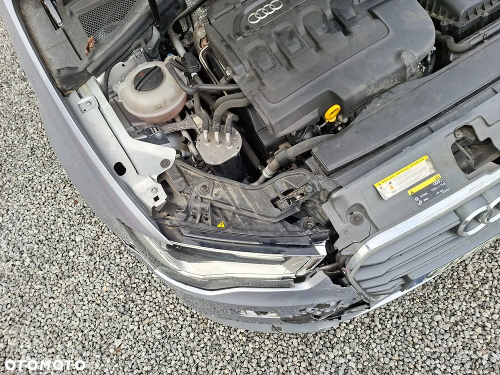 Audi A3 Sportback 1.6 TDI design - 12