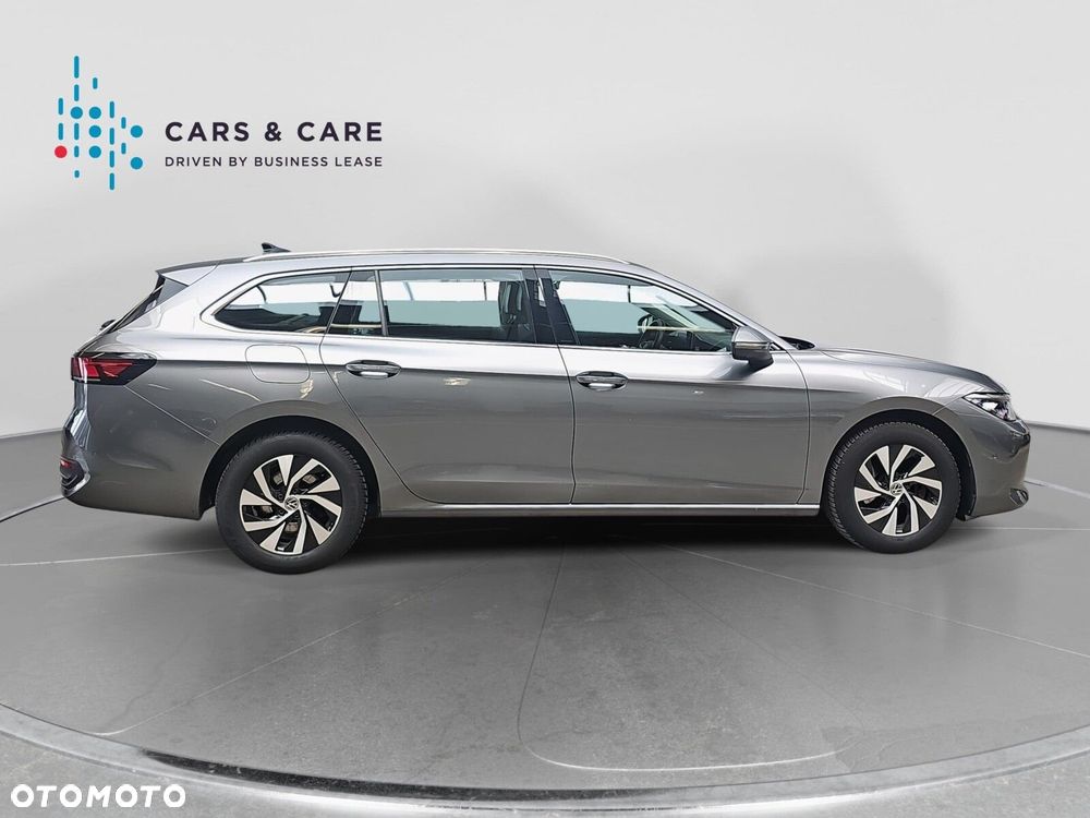 Volkswagen Passat - 20