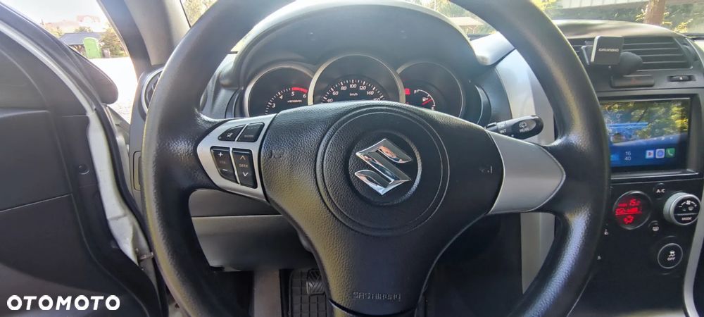 Suzuki Grand Vitara 1.9 DDiS Club - 12