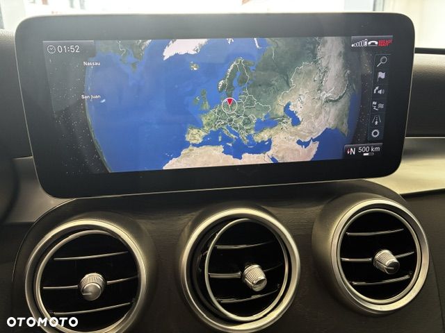 Mercedes-Benz Klasa C 300 4Matic 9G-TRONIC AMG Line - 30