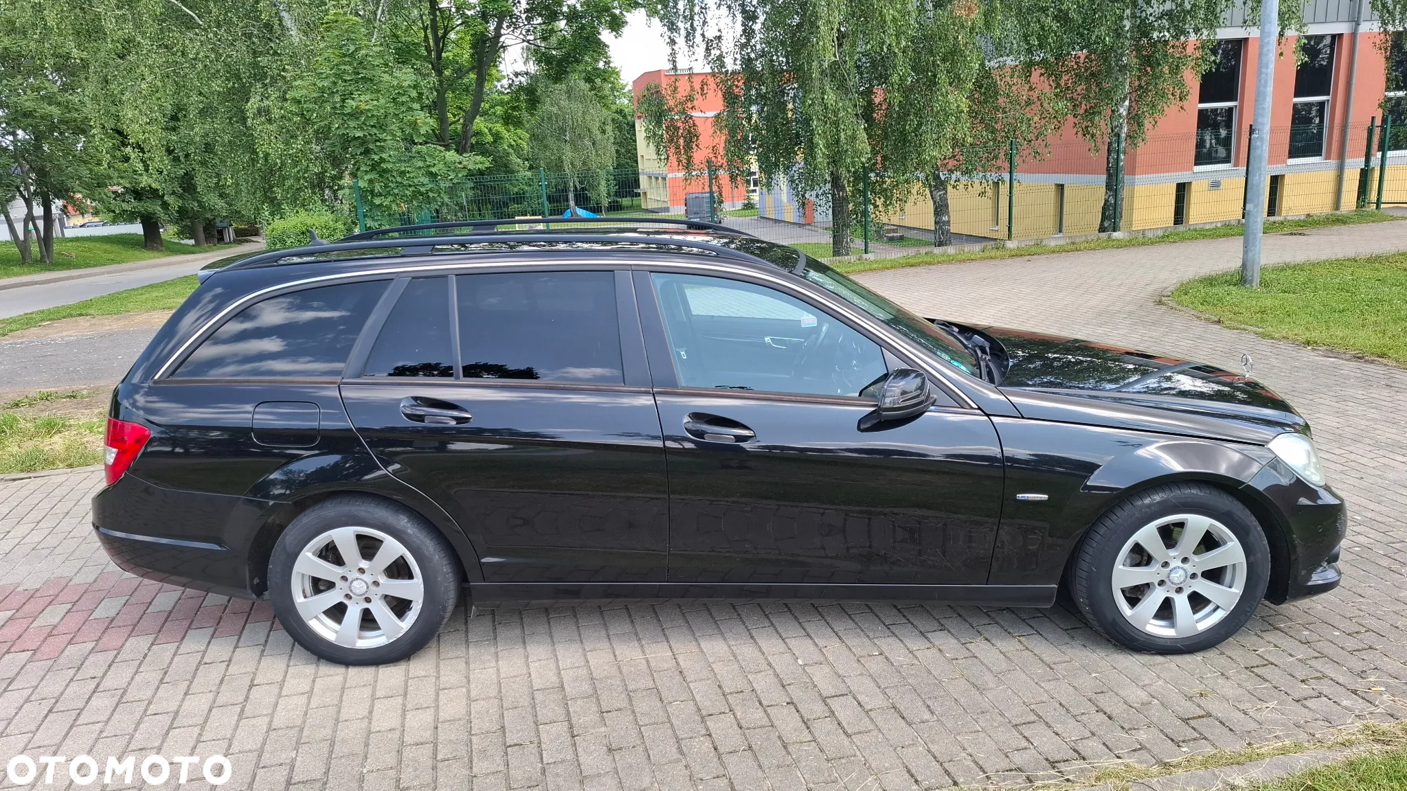 Mercedes-Benz Klasa C 200 T CDI DPF (BlueEFFICIENCY) Elegance - 5