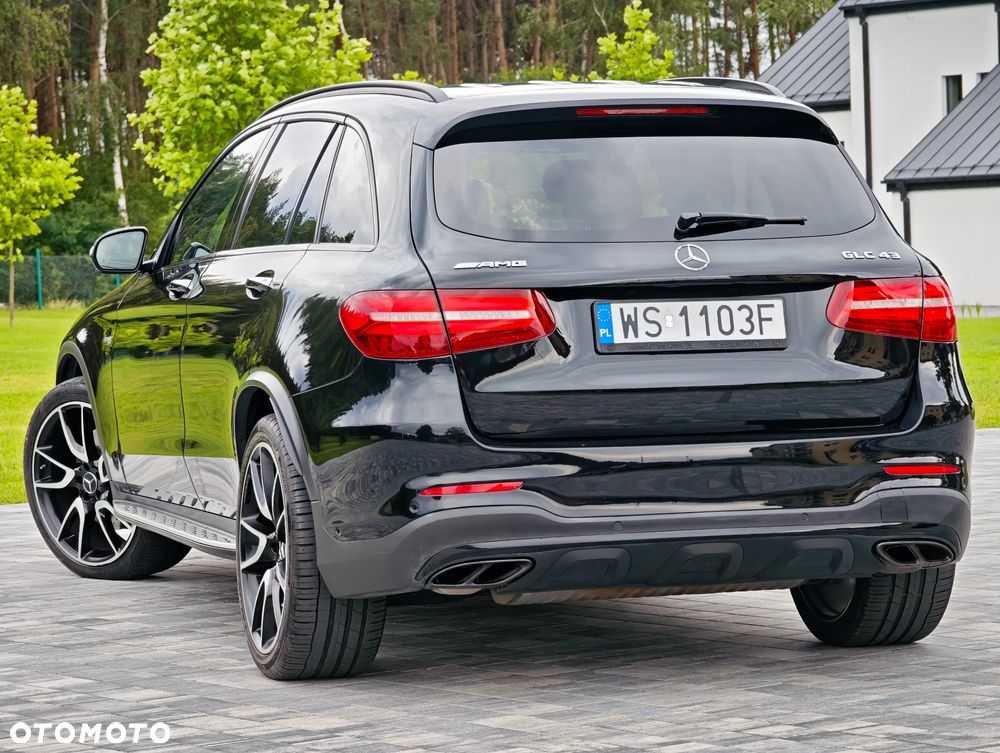 Mercedes-Benz GLC - 4