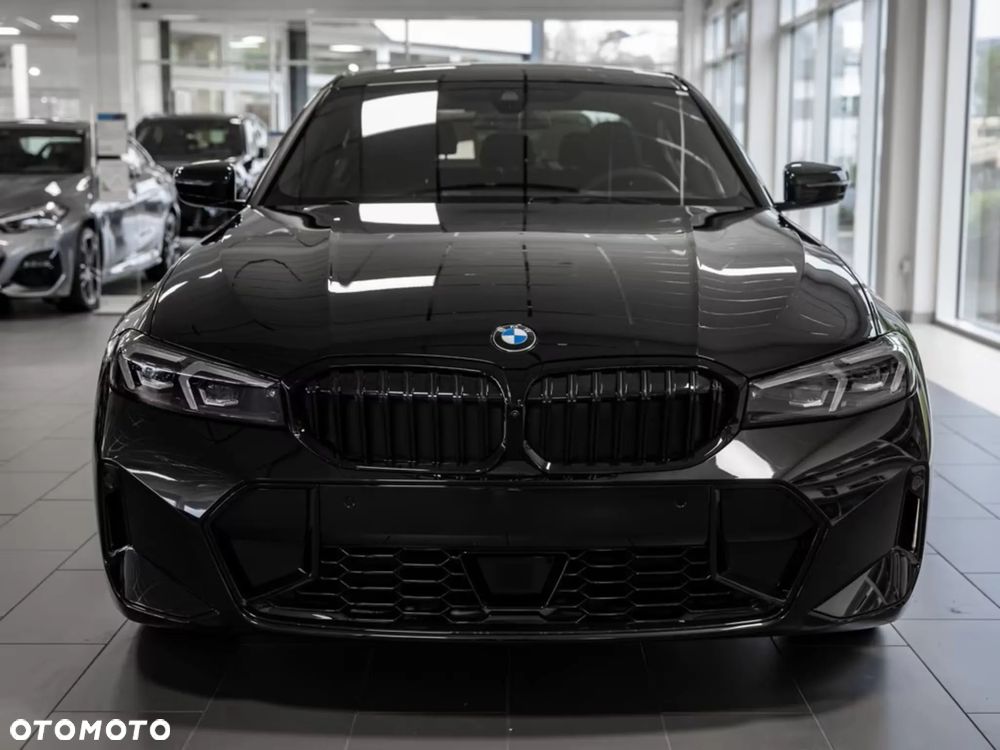 BMW Seria 3 330d xDrive mHEV M Sport - 2