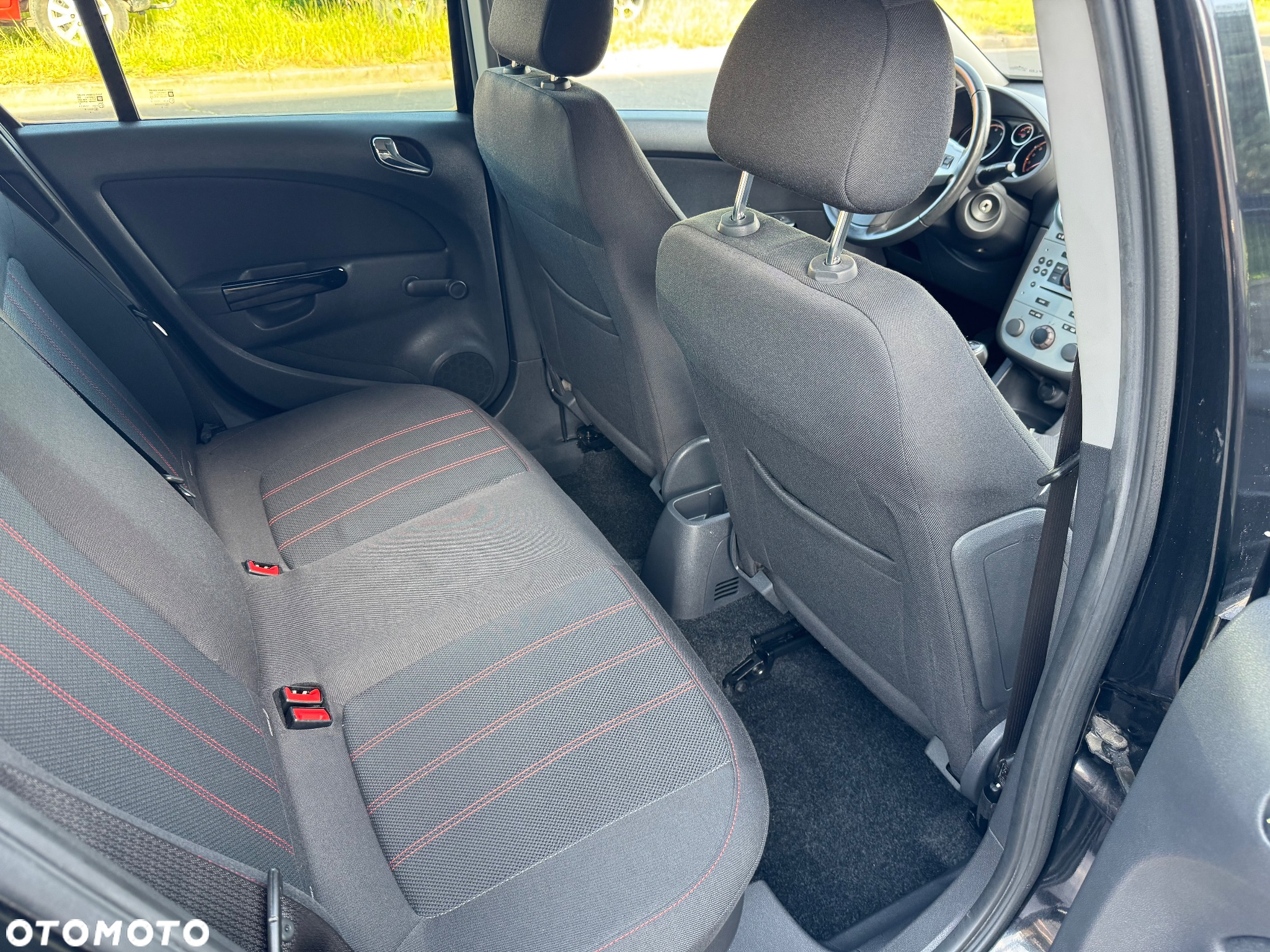 Opel Corsa 1.4 16V 150 Jahre - 16