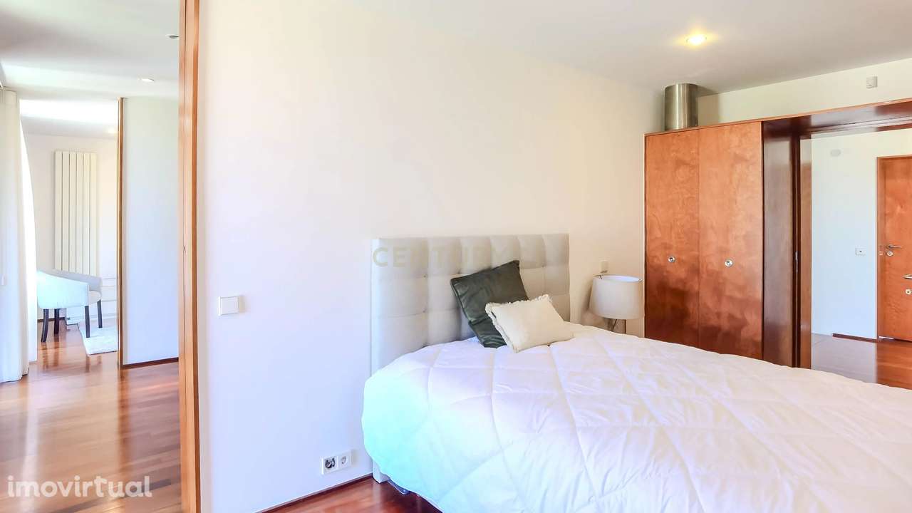 Luxuosa Moradia T5 na Foz do Douro - junto à Av. Marechal Gomes da Cos - Grande imagem: 5/41