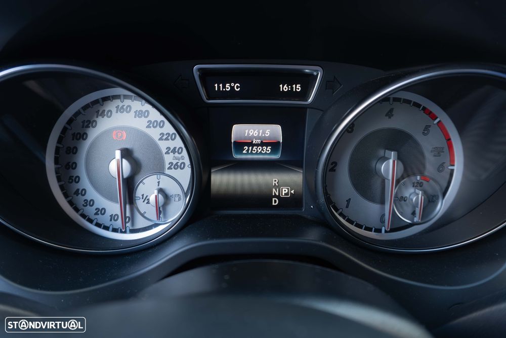 Mercedes-Benz CLA 220 d Shooting Brake AMG Line Aut. - 8