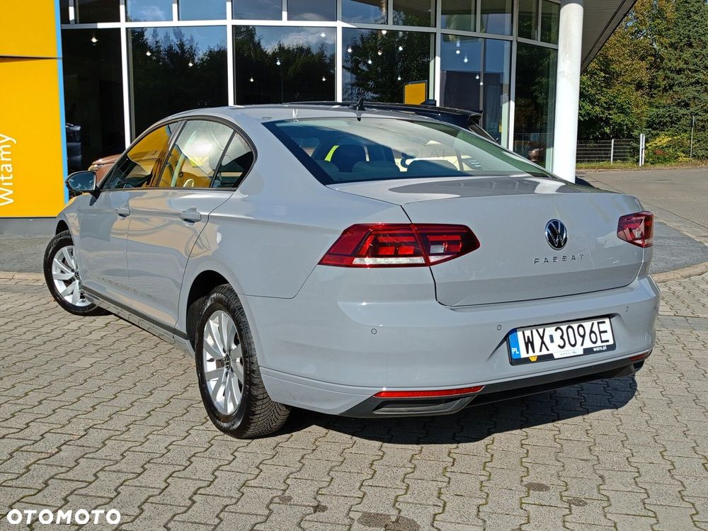 Volkswagen Passat - 3